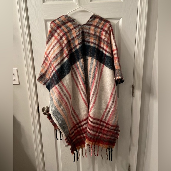 Anthropologie Plaid Poncho - Picture 3 of 4